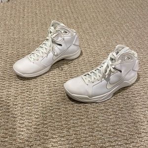 Nike Hyperdunk 08 Mens Basketball Shoes